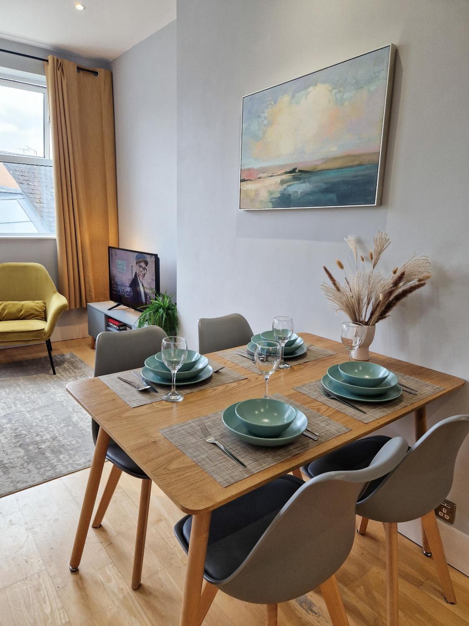 1-Bed Apartment, Close To Kensington Olympia With Free Wi-Fi & Netflix London Exterior foto