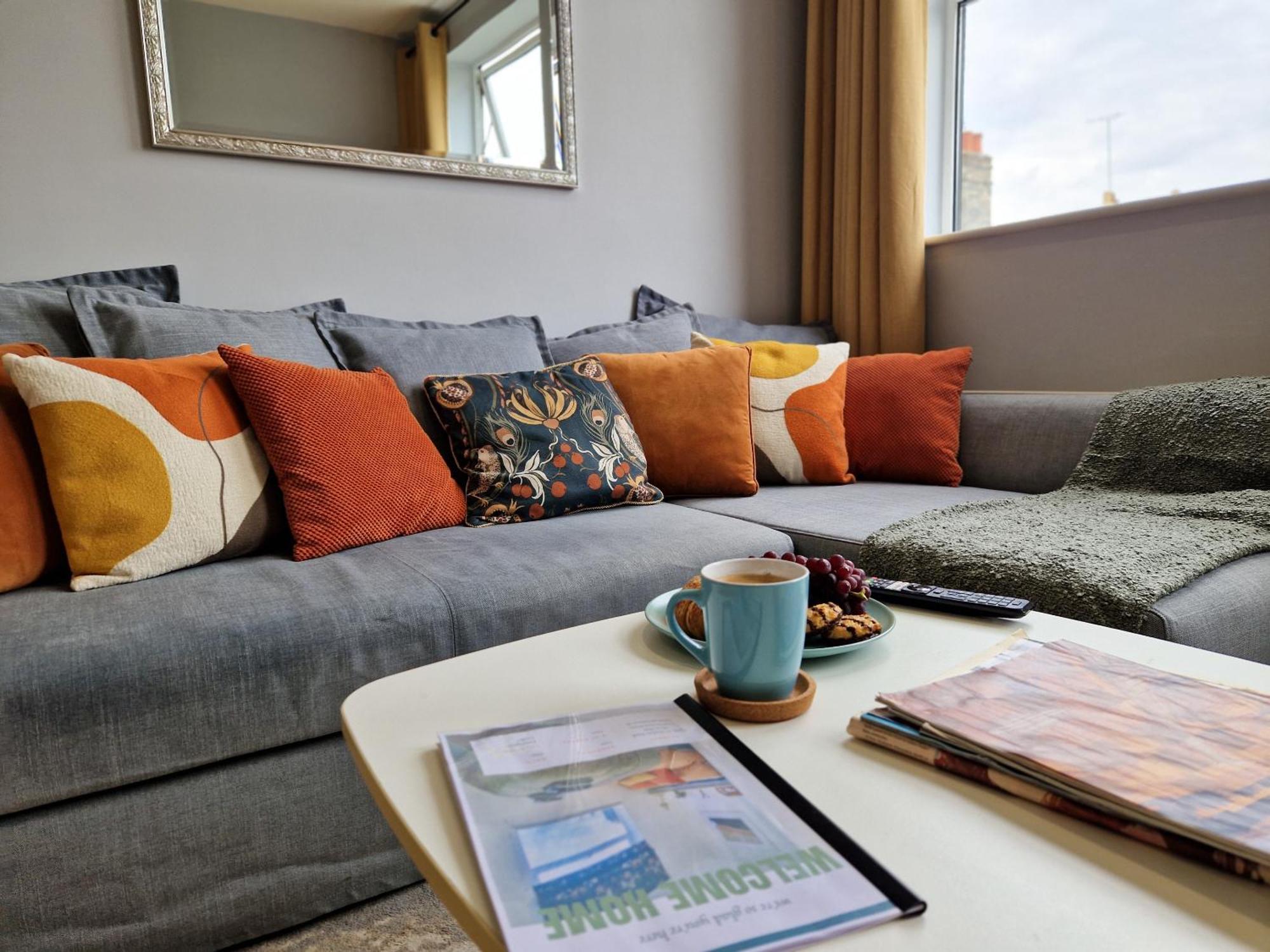1-Bed Apartment, Close To Kensington Olympia With Free Wi-Fi & Netflix London Exterior foto