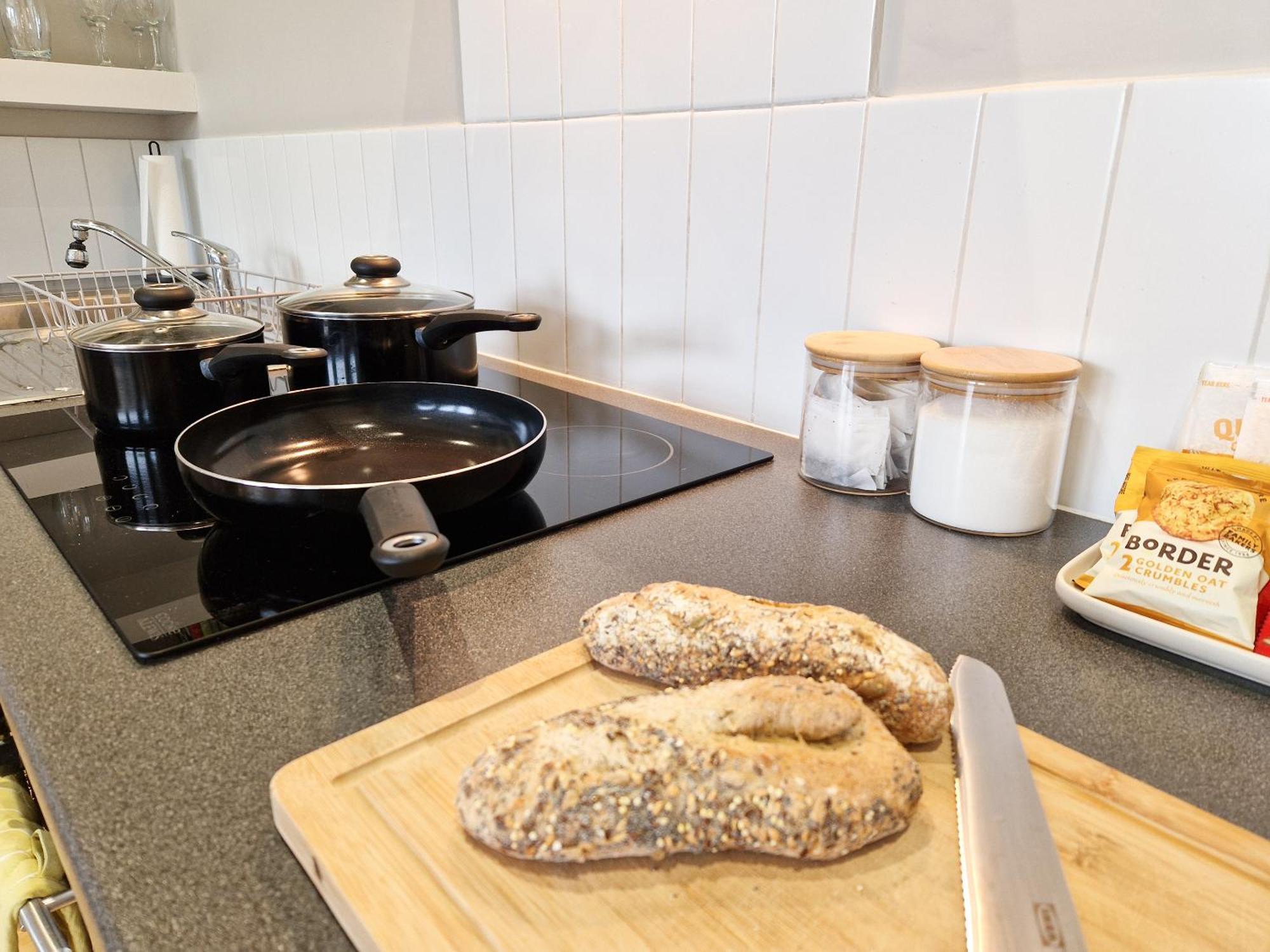 1-Bed Apartment, Close To Kensington Olympia With Free Wi-Fi & Netflix London Exterior foto