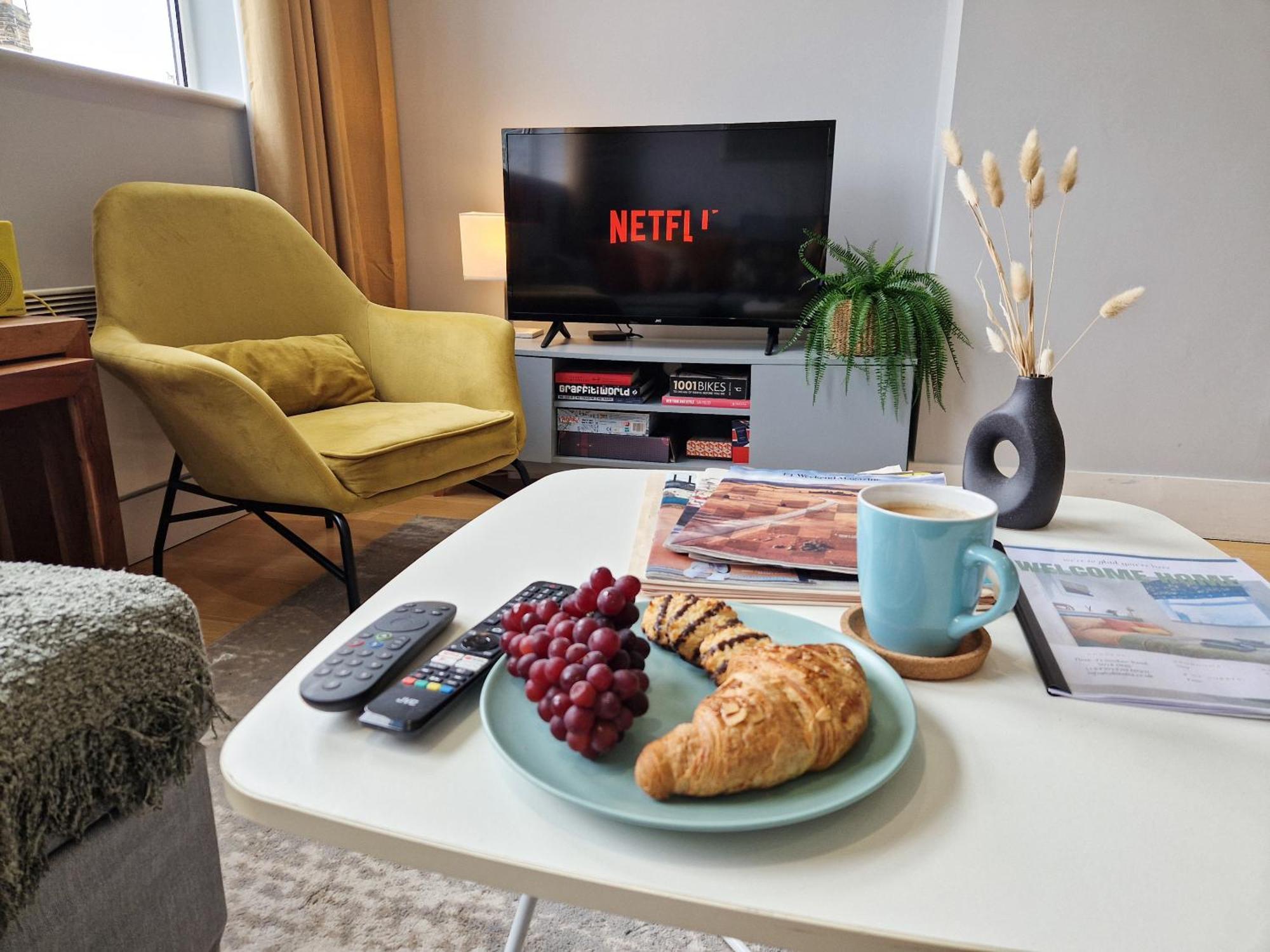 1-Bed Apartment, Close To Kensington Olympia With Free Wi-Fi & Netflix London Exterior foto